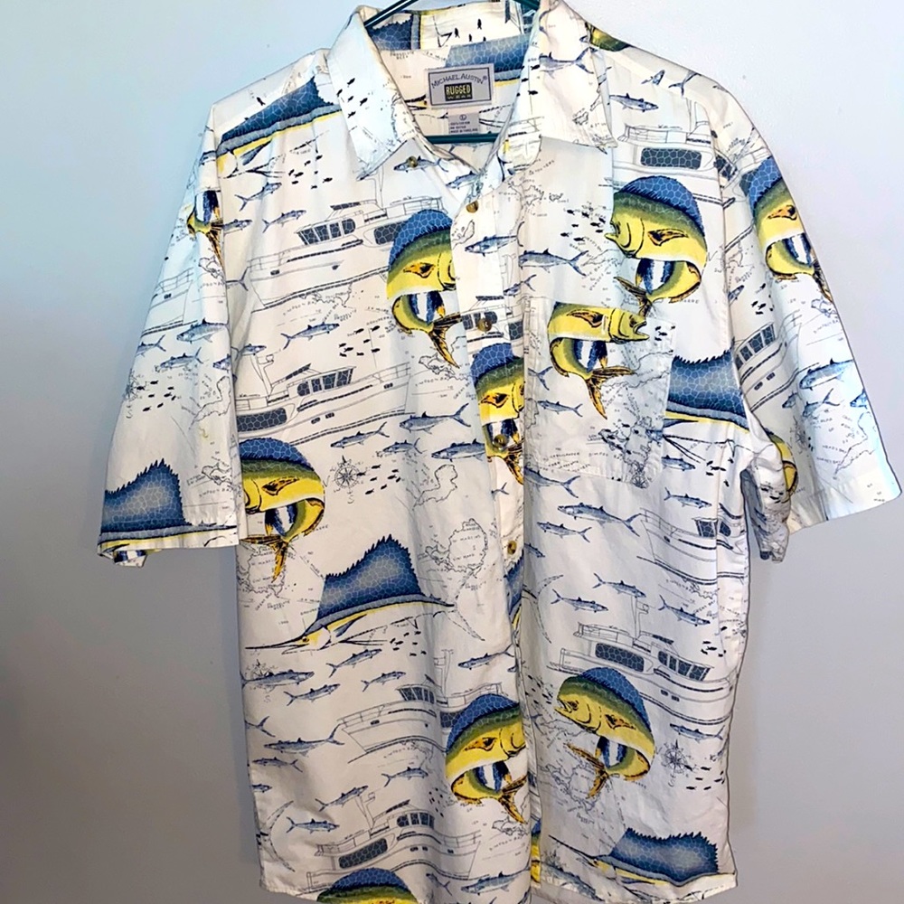 Men’s short sleeve button up shirt